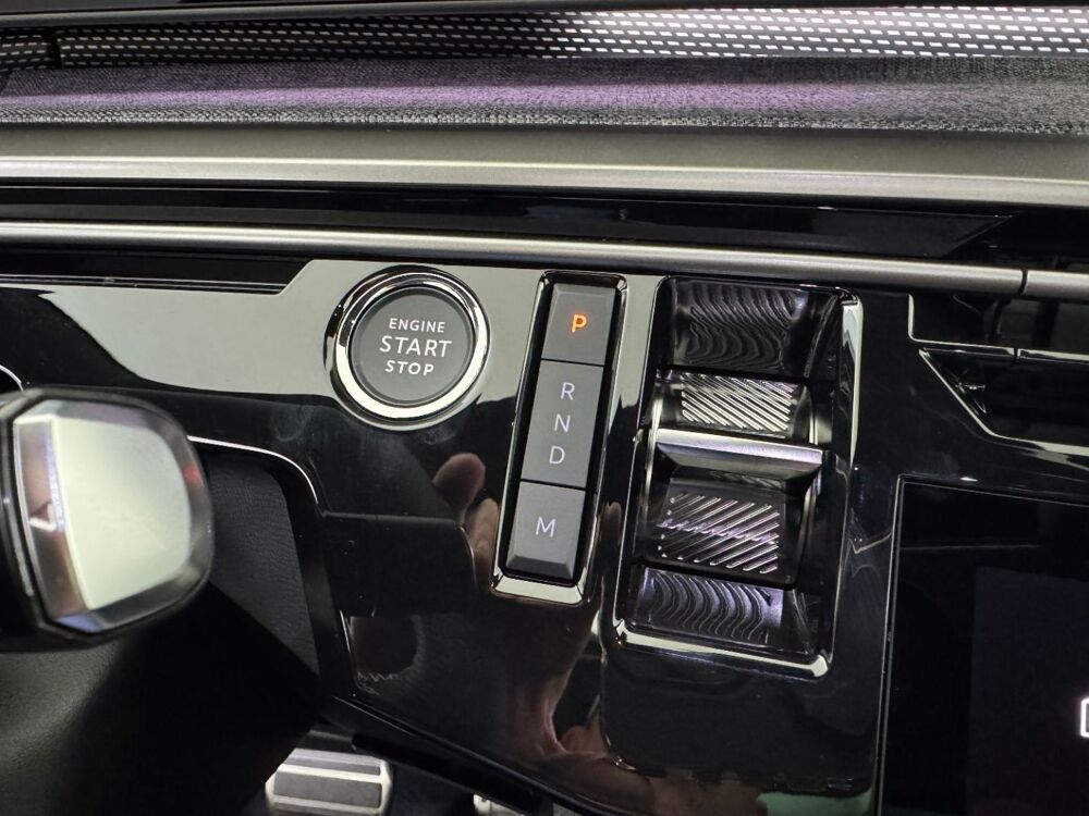5008 1.2 Hybrid 145 GT e-DCS6 TOIT OUVRANT + 360&Acirc;&deg; 2026 occasion 69780 Mions