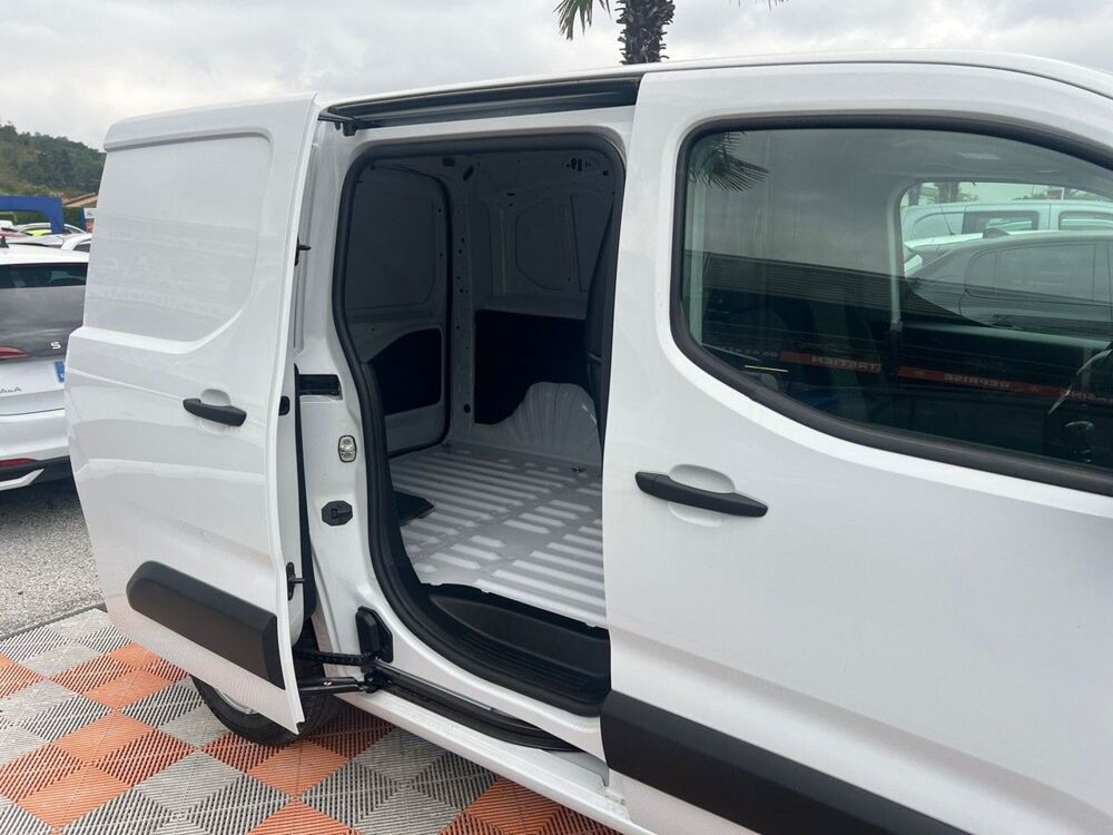 Autres M BlueHDi 100 BV6 GPS Ecran 10' Cam&Atilde;&copy;ra 3 Places 18300&acirc;‚&not;HT 2026 occasion 81380 Lescure-d'Albigeois