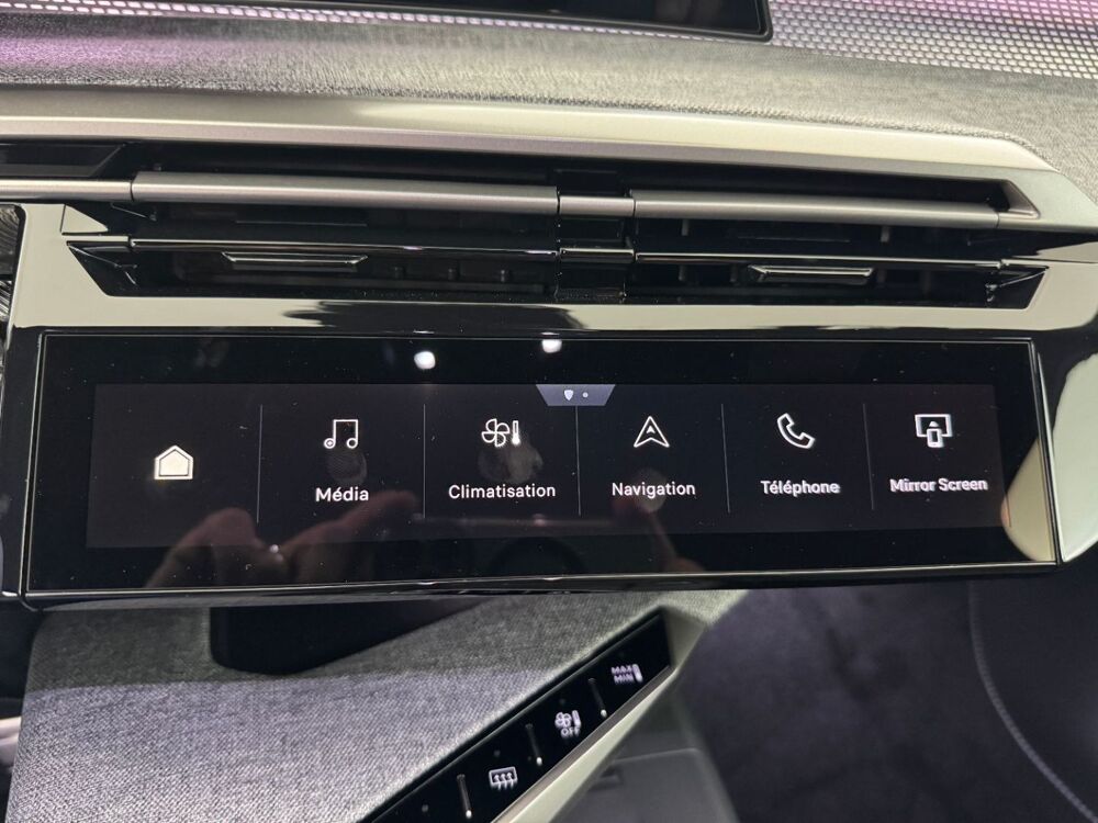 3008 1.2 Hybrid 145 GT e-DCS6+Pack 360&Acirc;&deg; 2025 occasion 38150 Chanas