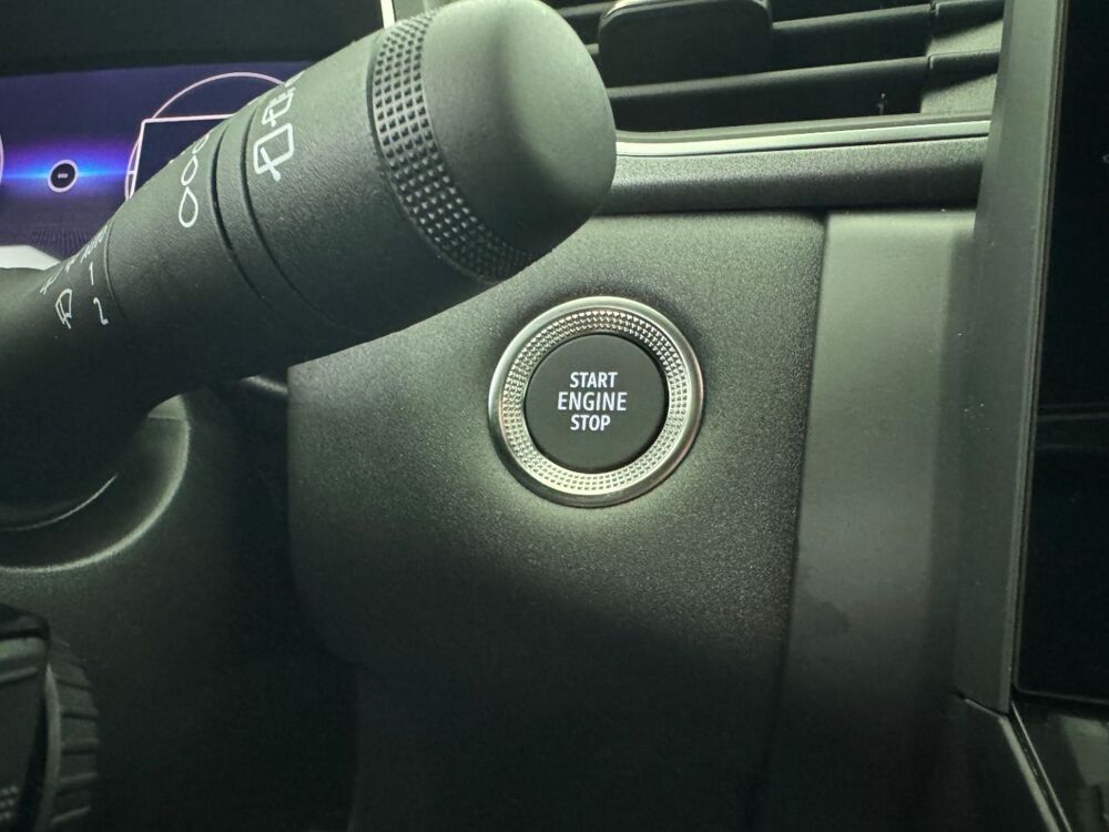 Captur E-Tech full hybrid 160 ch Techno 2026 occasion 69780 Mions