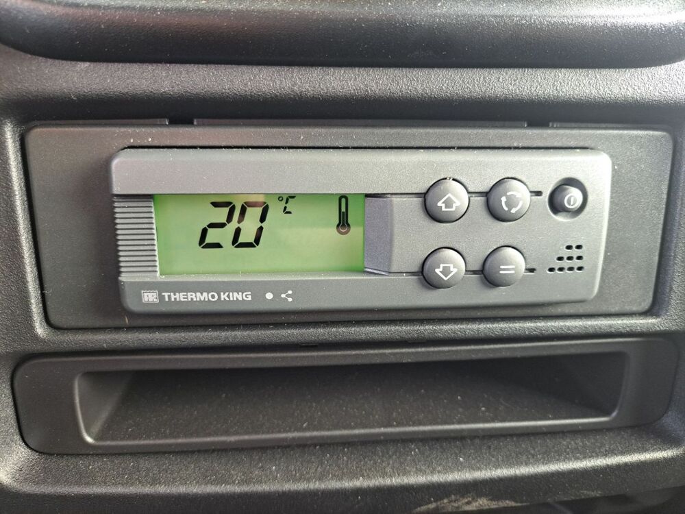 Daily 35C18 180CV 3L CAISSE HAYON 14.8M3 2026 occasion 38150 Chanas