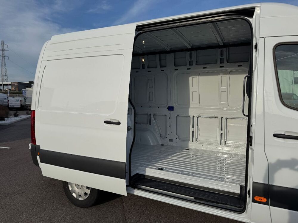 Sprinter 317 CDI 37 3.5T PRO 9G-TRONIC 2026 occasion 69780 Mions