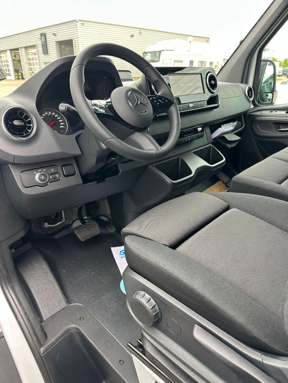 Sprinter 317 CDI 43S 3.5T PRO BVA 2026 occasion 69780 Mions