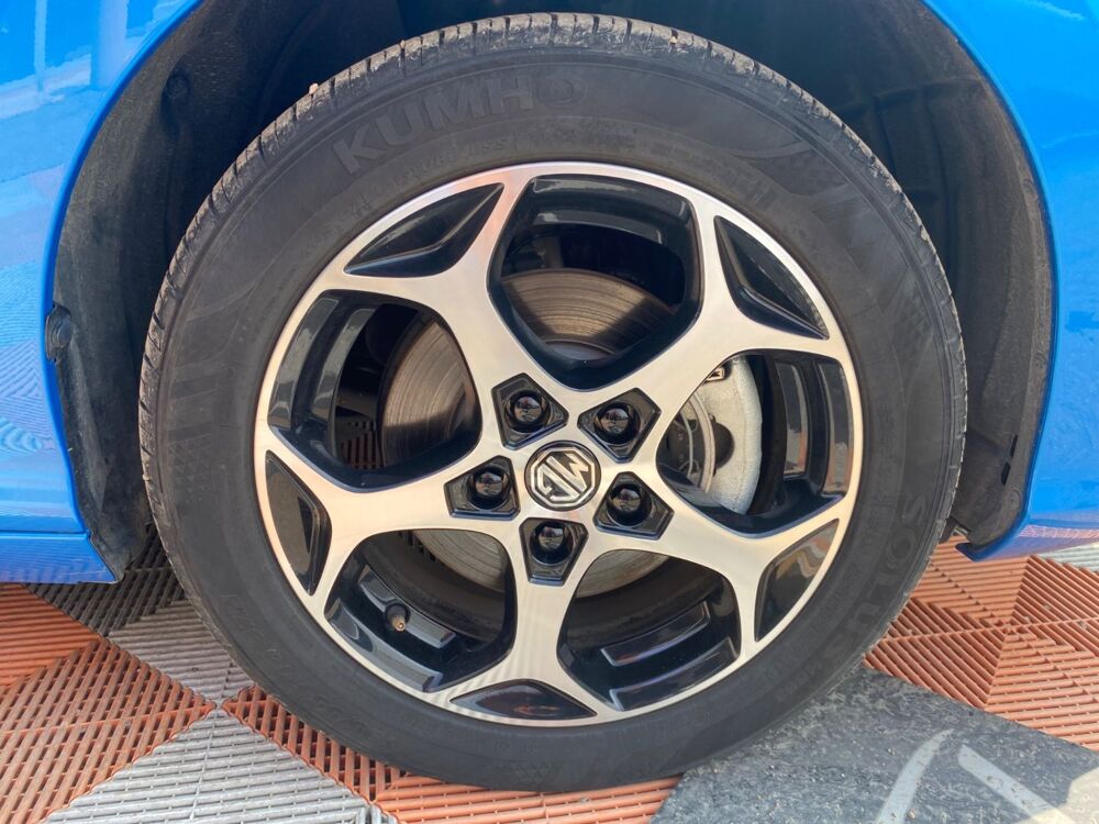 MG3 1.5 HYBRID + 195 COMFORT GPS Cam&Atilde;&copy;ra JA 16' 2025 occasion 81380 Lescure-d'Albigeois