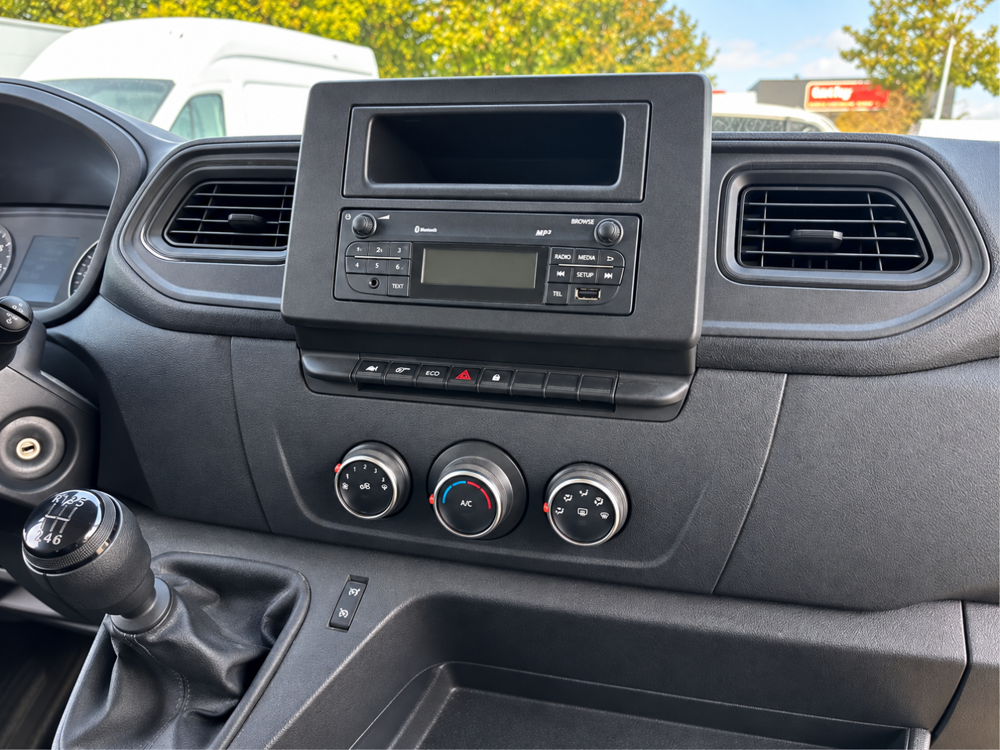 Master F3500 L3 2.3 DCI 145 CAISSE HAYON 20M3 2023 occasion 69780 Mions