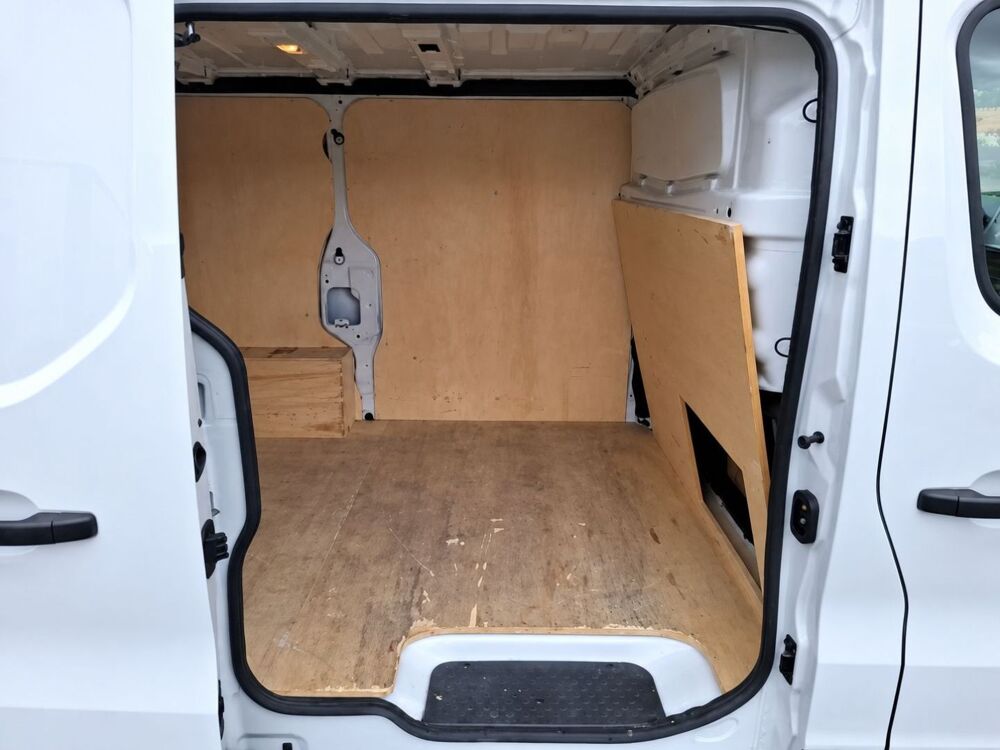 Trafic L1H1 2800 KG 2.0 BLUE DCI 130 CONFORT 2023 occasion 38150 Chanas