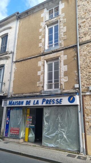  Immeuble à vendre 12 pièces 93 m²