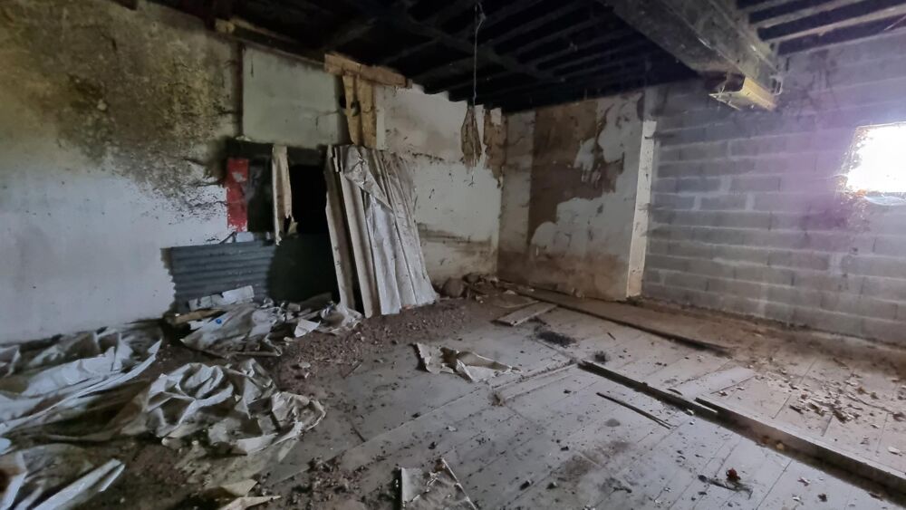 Ancienne habitation avec remise