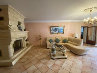  Maison  vendre 14 pices 576 m