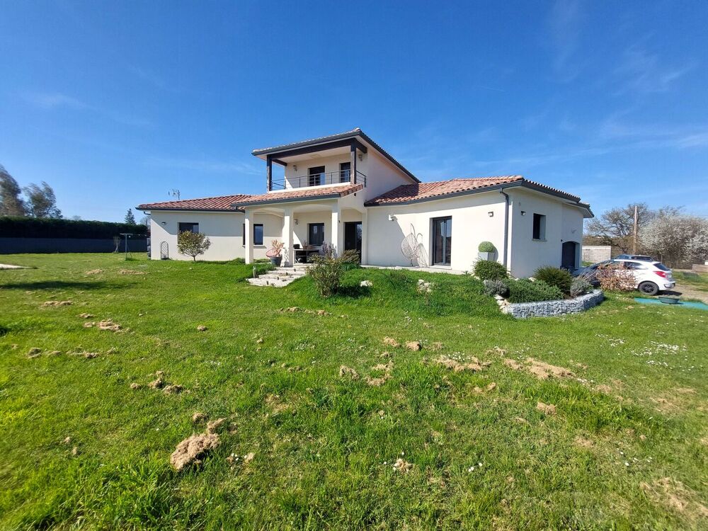 VILLA D'ARCHITECTE RÉCENT AVEC PISCINE ET VUE SECTEUR "SAINT GAUDENS"