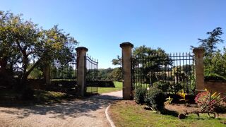  Maison � vendre 8 pi�ces 299 m�