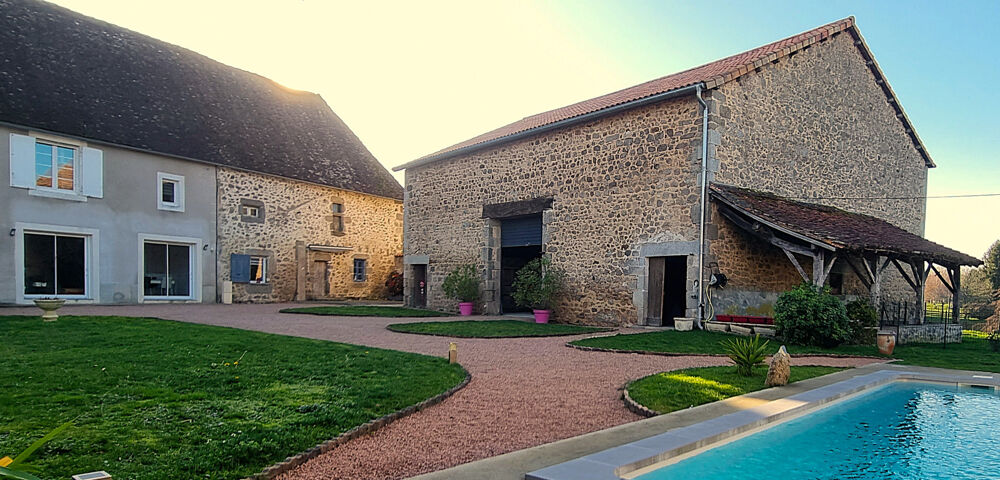 Vente Maison Propriété de caractère sur 4.4ha avec deux étangs Piegut-pluviers