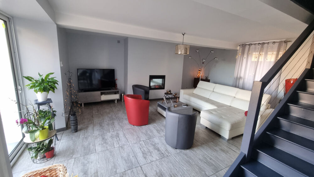 Vente Maison Propriété de caractère sur 4.4ha avec deux étangs Piegut-pluviers