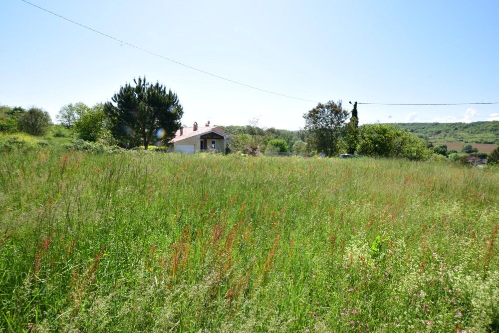 Vente Terrain TERRAIN DE 2168 M² BIEN EXPOSE SECTEUR 