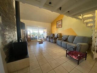  Maison à vendre 11 pièces 215 m²