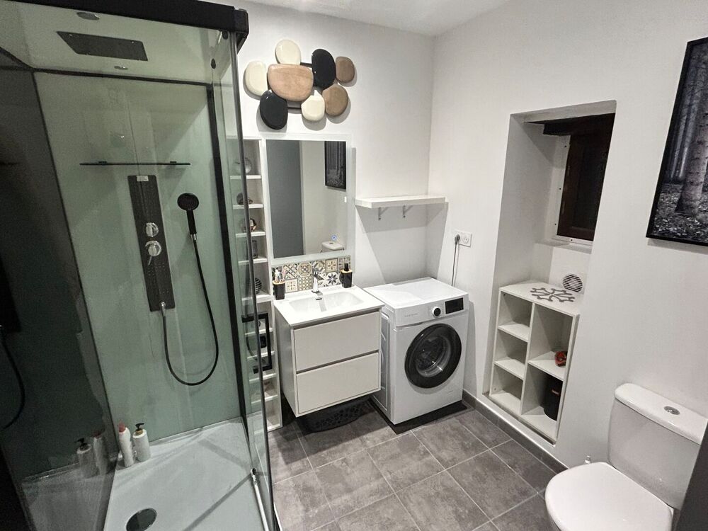 Cahors centre ville.OPPORTUNITES : Appartement d'environ 60m², 2 chambres, entièrement refait à neuf, au 2ème étage, DPE:C. 13