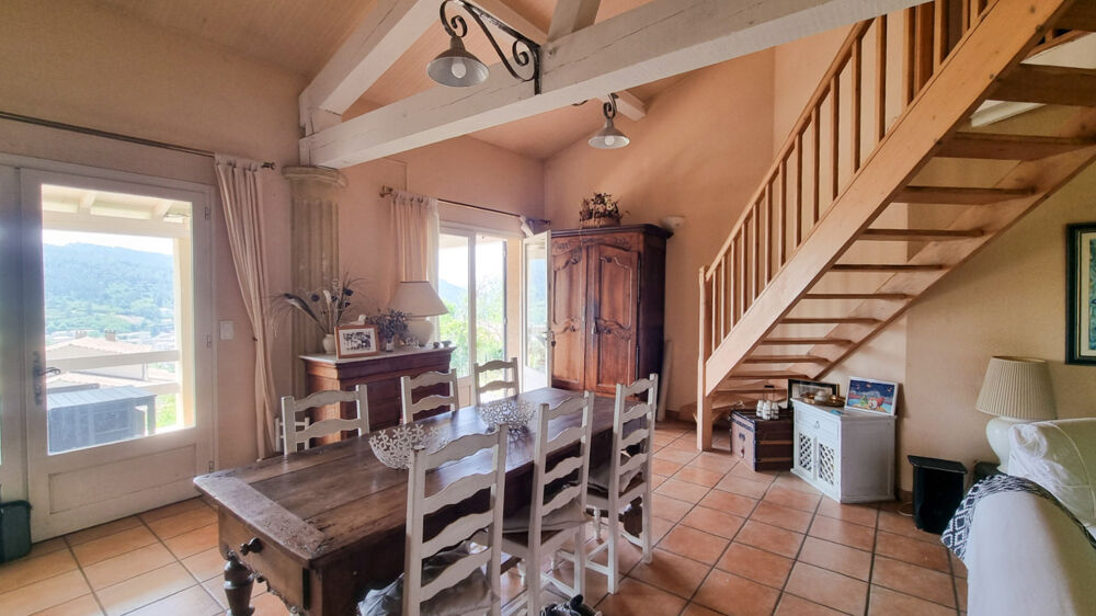 Vente Maison Charmante Maison Familiale avec Piscine, Jardin et Vue Panoramique sur les Pyrnes  Couiza Couiza