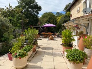  Maison � vendre 9 pi�ces 205 m�