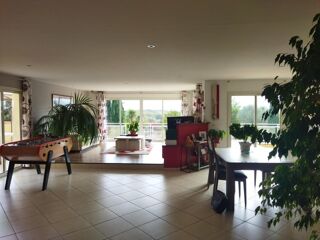  Maison à vendre 8 pièces 228 m²