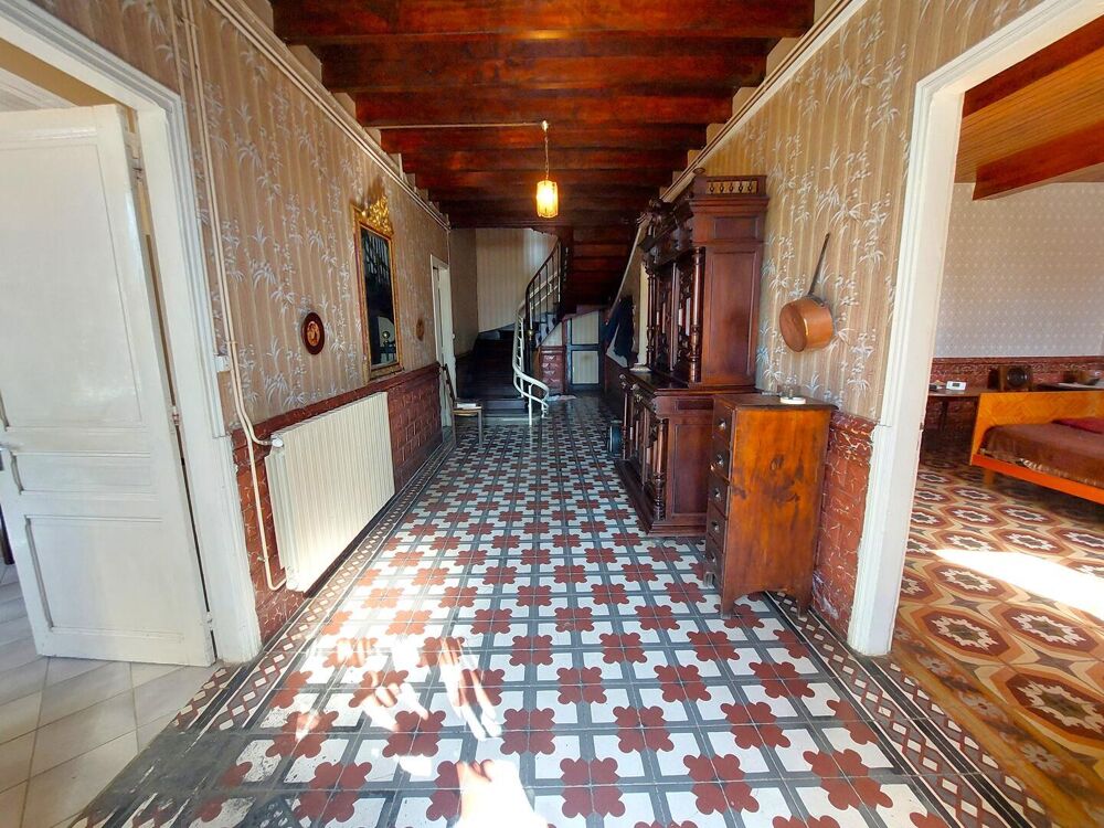 MAISON DE CARACTERE DE 230 M² ET SES DEPENDANCES - Entre AURIGNAC ET BOULOGNE SUR GESSE