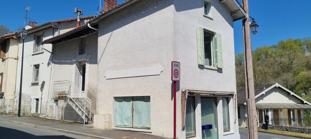 Maison 5 pièces 130 m² · à Nontron · 130 m² · 65 000 €
