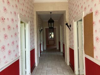  Immeuble  vendre 11 pices 372 m Luzech