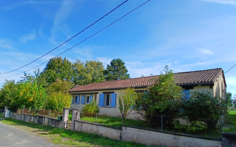 Vente Maison Spacieuse maison de 4 chambres avec plus de 1 hectare de terrain � vendre en Dordogne, proche de la ville. La coquille