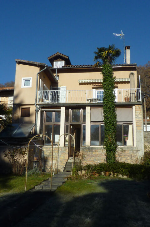   SAINT MARTORY Jolie maison compos�e de deux appartements avec jardin Maison - 7 pi�ce(s) - 150 m�