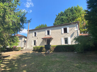  Maison � vendre 12 pi�ces 247 m� Chalais