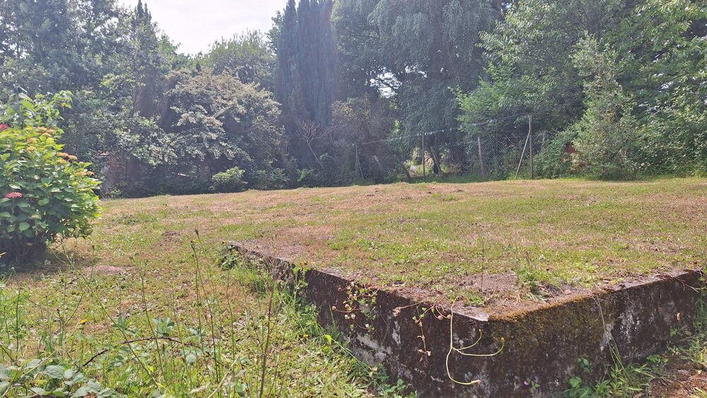 Vente Maison Maison proche commerces Piegut-pluviers