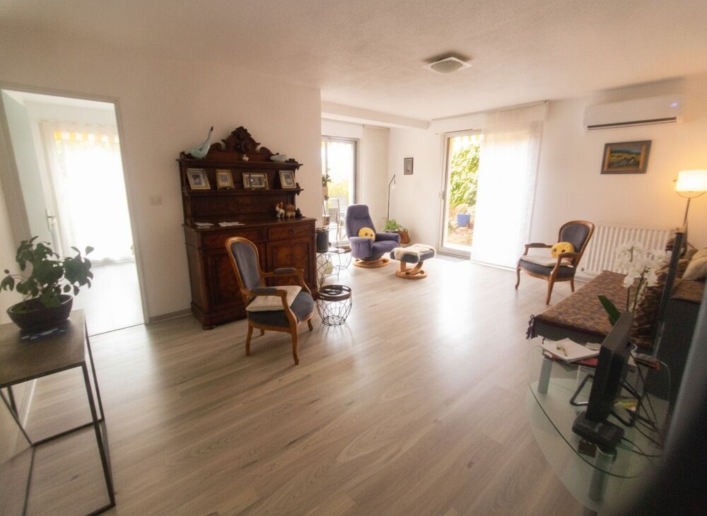 Rare à Cahors, appartement avec jardin privatif et parking