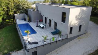  Maison � vendre 5 pi�ces 200 m�