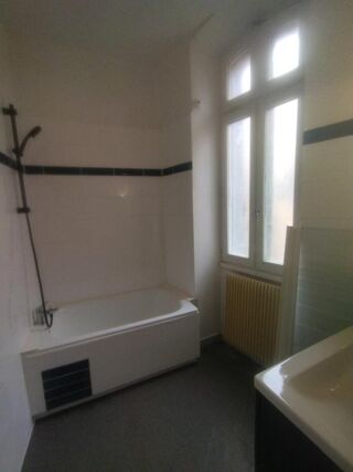  Immeuble à vendre 5 pièces 201 m²