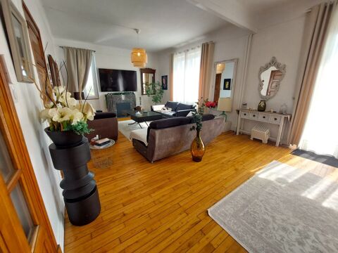  Maison à vendre 6 pièces 218 m²