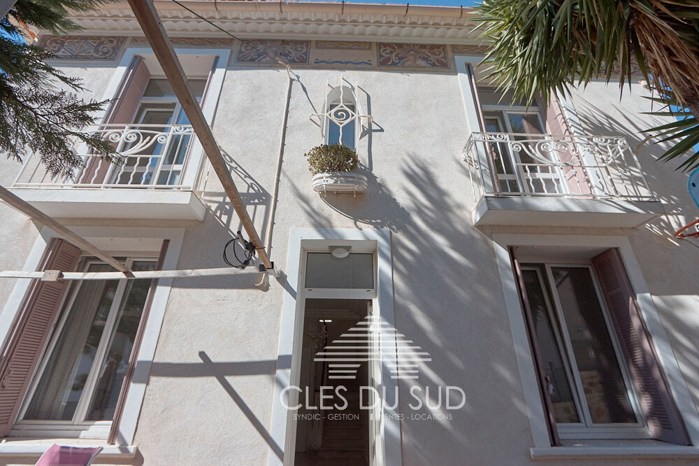 Maison de ville bourgeoise à vendre Toulon Claret-Valbourdin 5 chambres Piscine