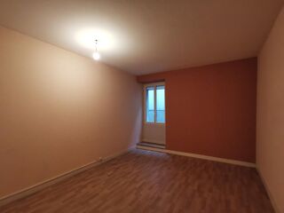  Appartement à louer 3 pièces 89 m² Nontron