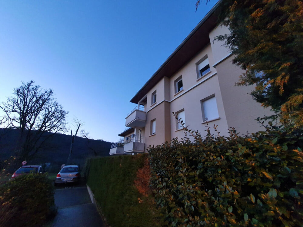 Cahors, proche toutes commodités, appartement 4 pièces avec parkings