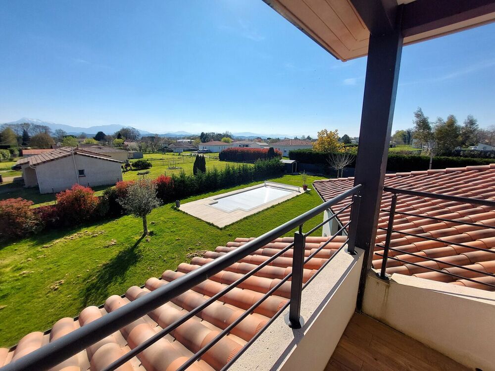 VILLA D'ARCHITECTE RÉCENT AVEC PISCINE ET VUE SECTEUR "SAINT GAUDENS"