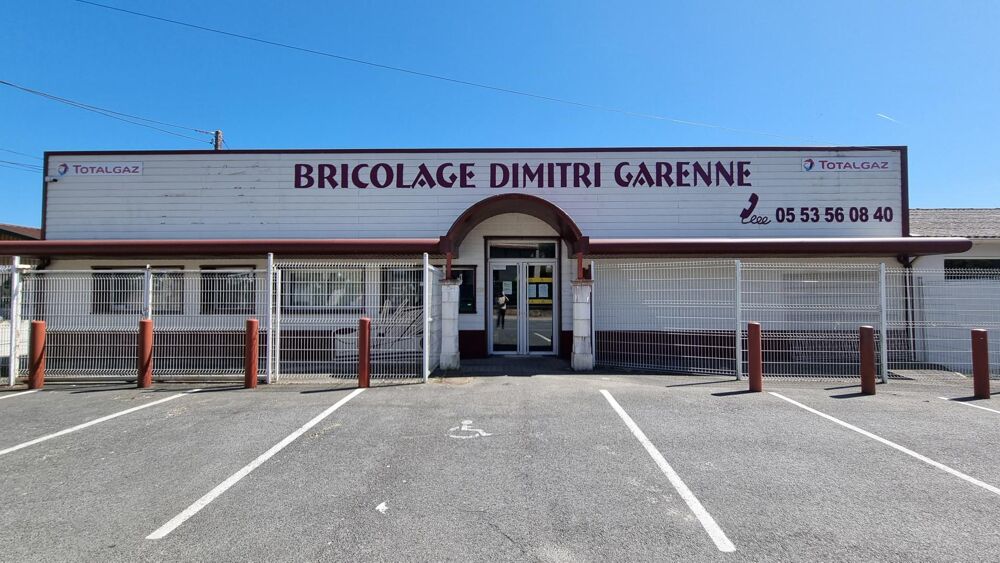 Vente Autre Local commercial hangar et appartement Nontron