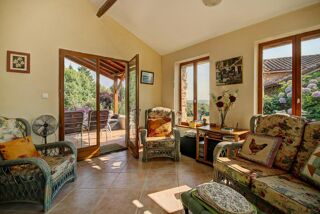  Maison � vendre 9 pi�ces 275 m�