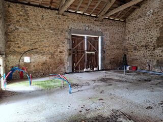  Remise / Grange à vendre 90 m² Piegut-pluviers