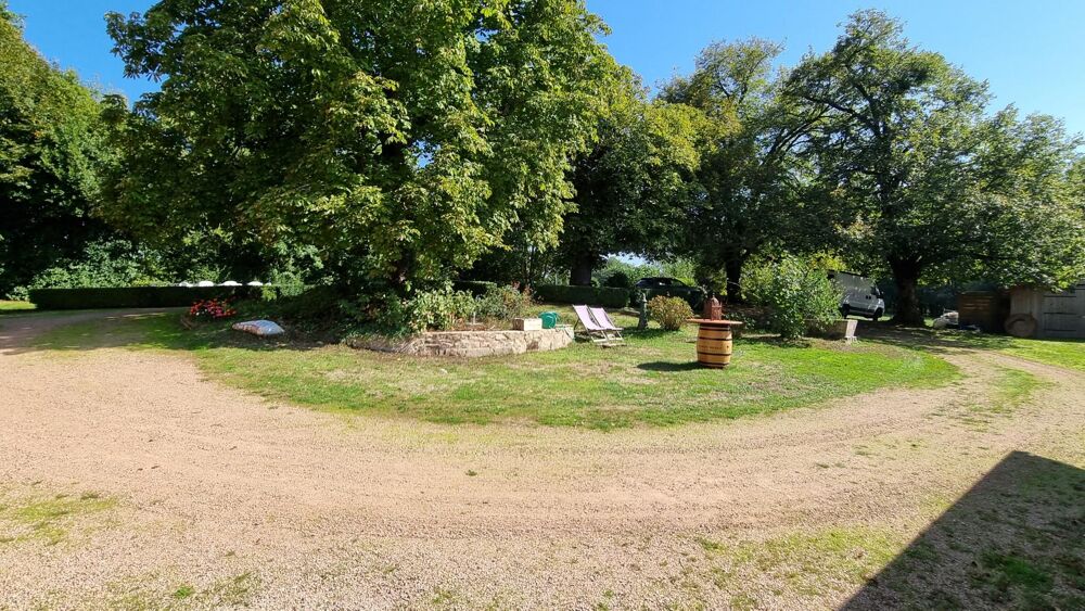 Propriété isolée, ensemble de trois gîtes et un appartement