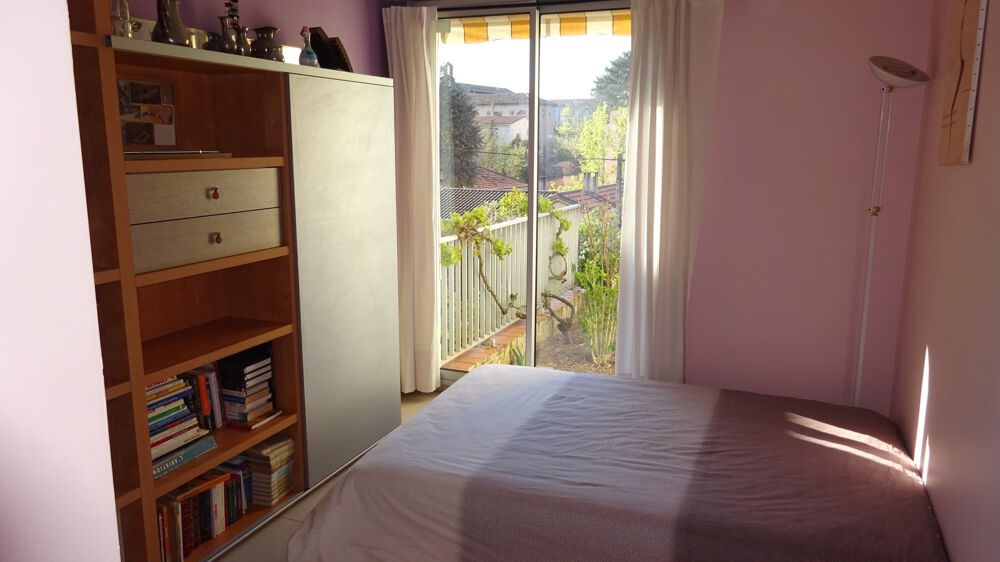 Rare à Cahors, appartement avec jardin privatif et parking