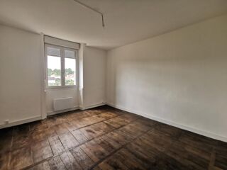 Appartement à louer 4 pièces 119 m²