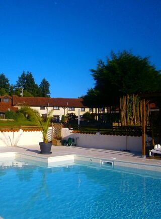  Maison  vendre 15 + pices 612 m