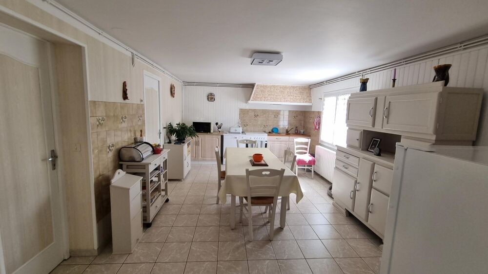Maison en parfait état, 2 logements,