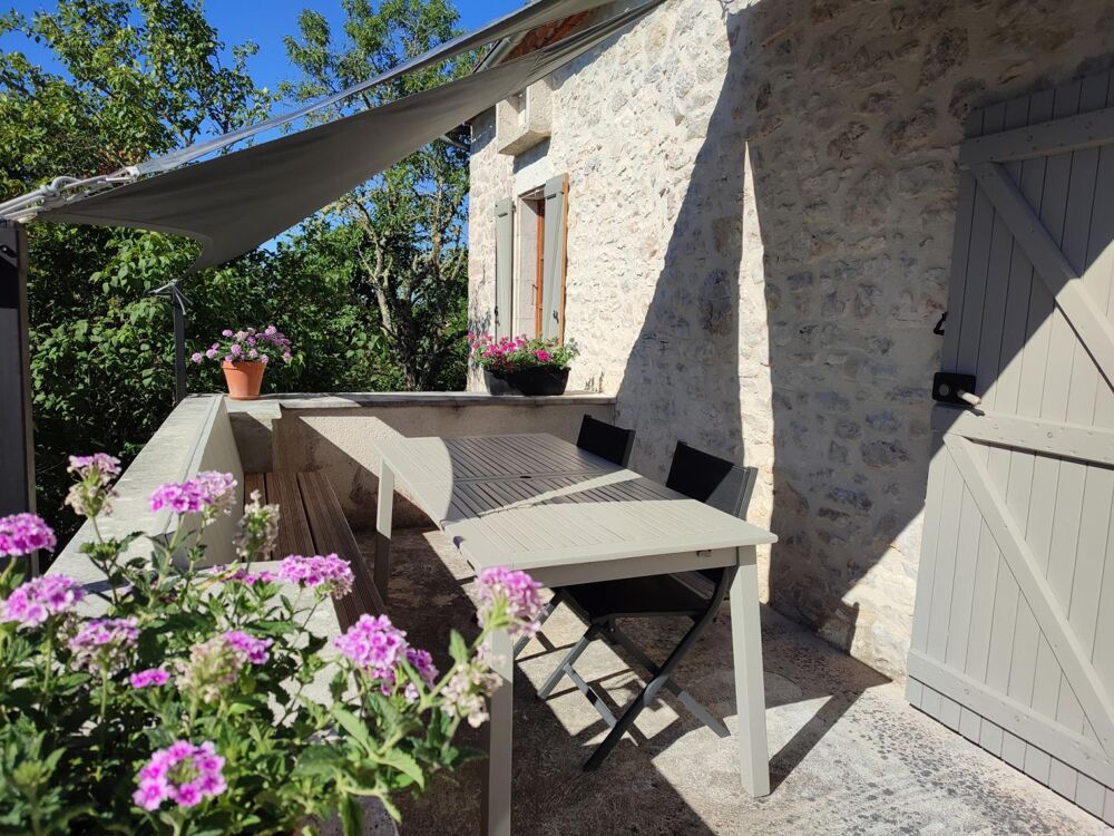 Propriété .Gite et Chambres d'hotes . Cahors / Saint Cirq Lapopie