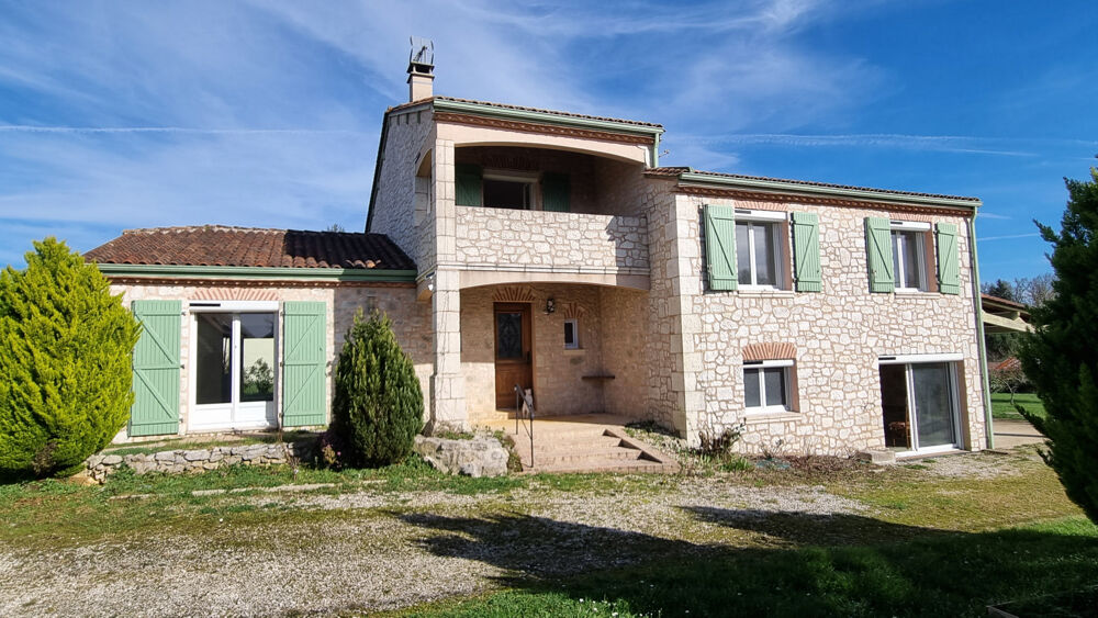 Vente Maison Maison proche commerces Nontron