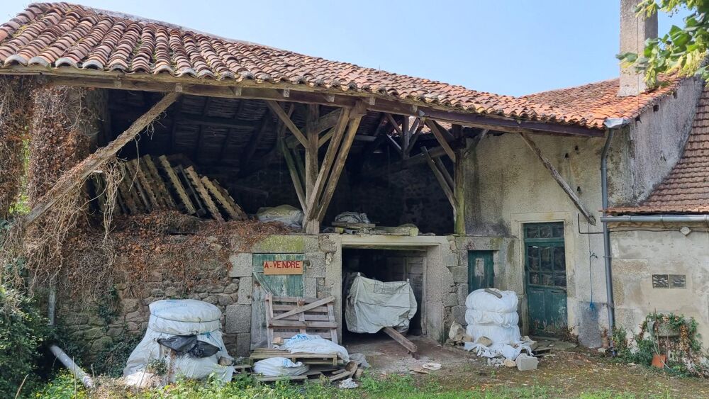 Ancienne habitation avec remise