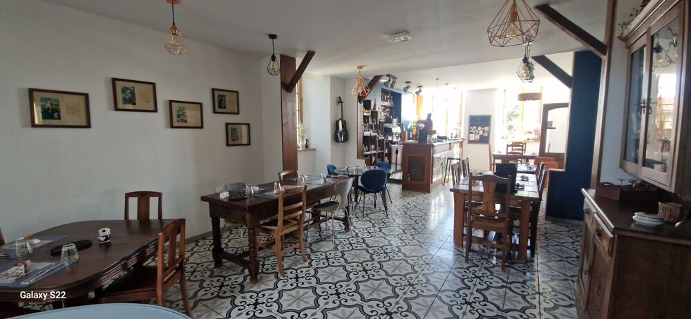 Maison/Restaurant en pierres 280m² à Saint-André, 3 ch, terrain 875m²,